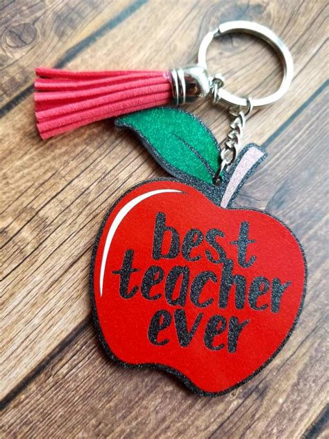 teacher to teaching assistant gifts